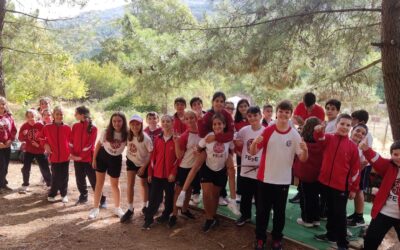 Los alumnos de 5º y 6º de primaria disfrutan de un día de aventura en San Pablo de los Montes